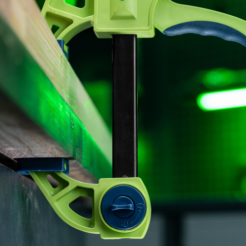 Струбцина F-образная, быстрозажимная, 600 х 70 х 820 мм, пластиковый корпус, фиксатор, двухкомпонентная рукоятка Сибртех по ценам производителя в Екатеринбурге с доставкой по всей России