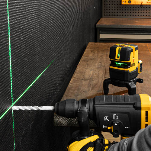 Лазерный уровень LX 06 Green, 30 м, 520 нм, аккумулятор Li 5200 mAh, резьба 5/8" Denzel по ценам производителя в Екатеринбурге с доставкой по всей России