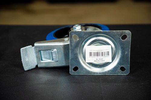 Колесо поворотное резина SRCLb 63 160 мм с тормозом (F) по ценам производителя в Екатеринбурге с доставкой по всей России