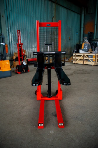 Штабелер гидравлический 2,0 т 1,6 м TOR CTY-E с раздвижными вилами по ценам производителя в Екатеринбурге с доставкой по всей России