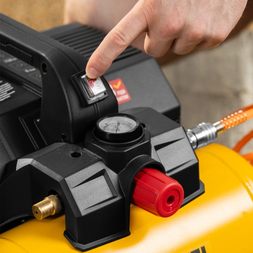 Компрессор  DLS750/6 безмасляный малошумный 750 Вт, 140 л/мин,ресивер 6 л Denzel по ценам производителя в Екатеринбурге с доставкой по всей России