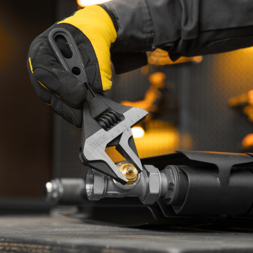 Ключ разводной 185 мм, CrV, кованый, укороченная рукоятка Denzel по ценам производителя в Екатеринбурге с доставкой по всей России