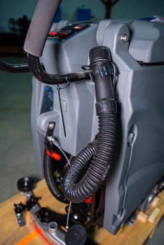 Машина поломоечная с АКБ GEL 24/100 В/Ач TOR COMPACT 56 по ценам производителя в Екатеринбурге с доставкой по всей России