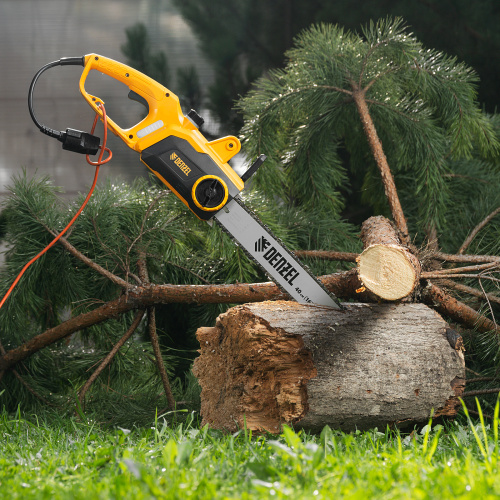 Пила цепная электрическая EDS-2000P, 2 кВт,поперечная, шина 40 см, шаг 3/8, паз 1.3 мм, 57 звеньев Denzel по ценам производителя в Екатеринбурге с доставкой по всей России