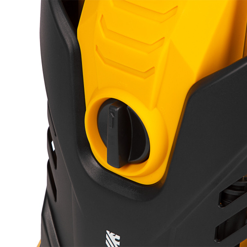 Моечная машина высокого давления R-165, 2200 Вт, 165 бар, 7 л/мин, колесная Denzel по ценам производителя в Екатеринбурге с доставкой по всей России