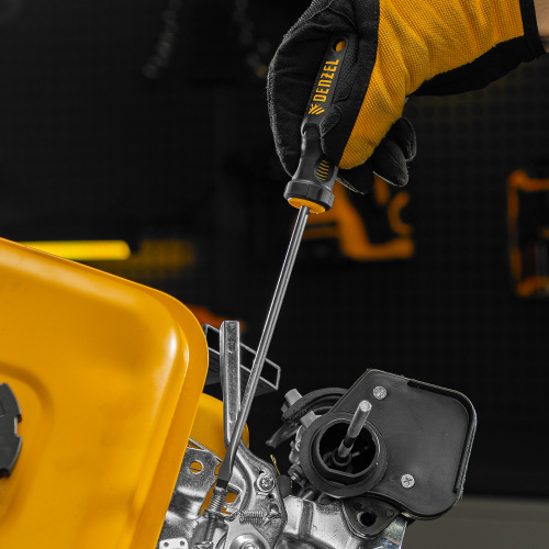 Отвертка SL5x150 мм, CrV, трехкомпонентная рукоятка Denzel по ценам производителя в Екатеринбурге с доставкой по всей России