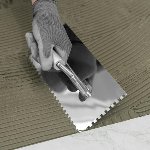 Гладилка из нержавеющей стали, 280 х 130 мм, деревянная ручка, зуб 6 х 6 мм Matrix по ценам производителя в Екатеринбурге с доставкой по всей России