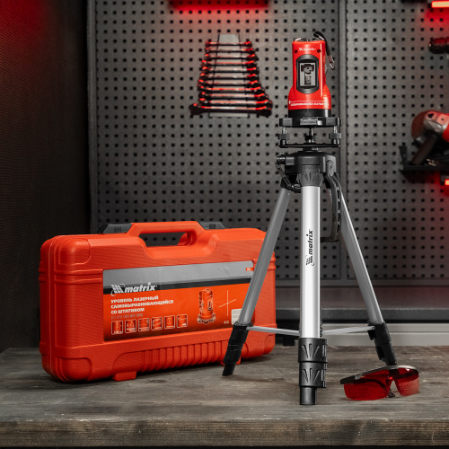 Лазерный уровень самовыравнивающийся, 150 мм, штатив 1150 мм, набор в пластиковом кейсе Matrix по ценам производителя в Екатеринбурге с доставкой по всей России