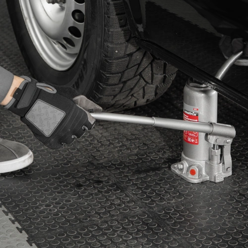 Домкрат гидравлический бутылочный, 5 т, высота подъема 216-413 мм, в пластиковый кейсе Matrix по ценам производителя в Екатеринбурге с доставкой по всей России