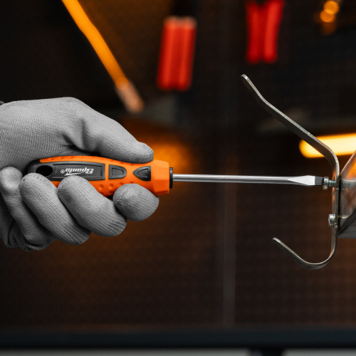 Набор отверток, PH, SL-5 шт, диэлектрические 2 шт, пробник на 220 В-1 шт, 8 шт Sparta по ценам производителя в Екатеринбурге с доставкой по всей России