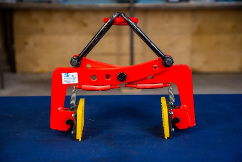 Клещевой вертикальный захват TOR для брикетов и блоков 12-18 см г/п 280 кг по ценам производителя в Екатеринбурге с доставкой по всей России