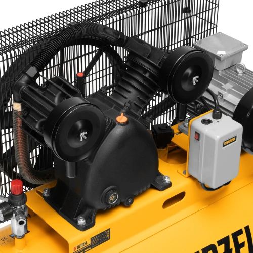 Компрессор воздушный рем. привод BCV 4000-T/200, 4,0 кВт, 200 литров, 690 л/мин Denzel по ценам производителя в Екатеринбурге с доставкой по всей России