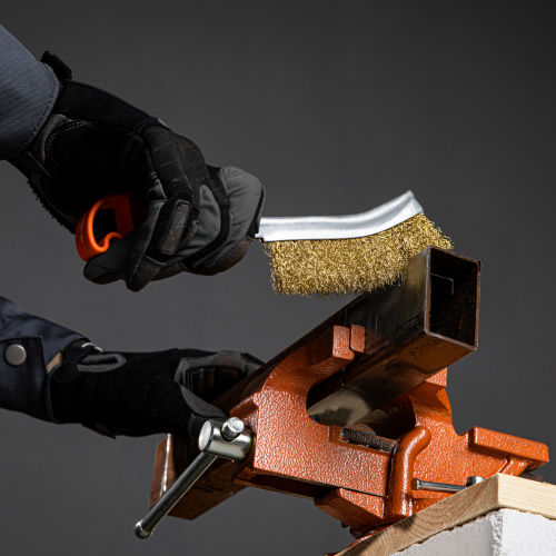 Щетка металлическая с пластмассовой ручкой Sparta по ценам производителя в Екатеринбурге с доставкой по всей России