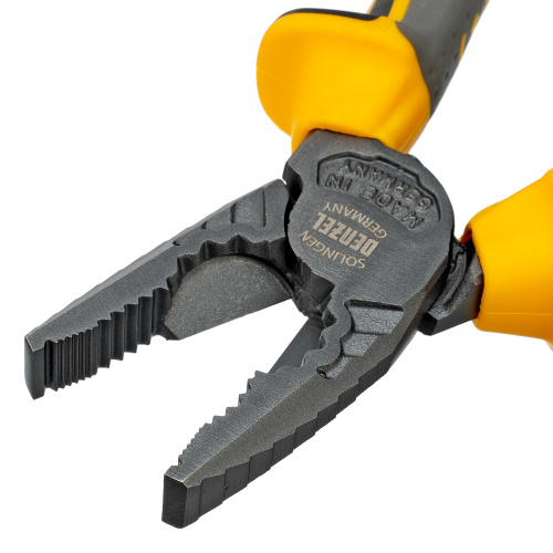 Плоскогубцы комбинированные 180 мм, трехкомпонентные рукоятки Denzel по ценам производителя в Екатеринбурге с доставкой по всей России