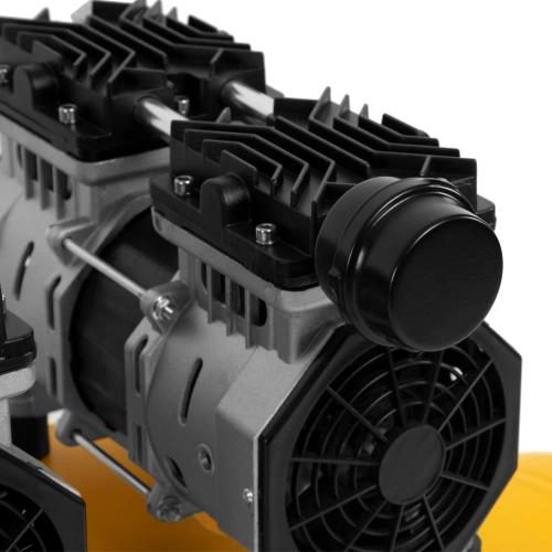 Компрессор безмасляный, малошумный DLS 1800/100,1800 Вт, 3x600, 100 л, 345 л/мин Denzel по ценам производителя в Екатеринбурге с доставкой по всей России