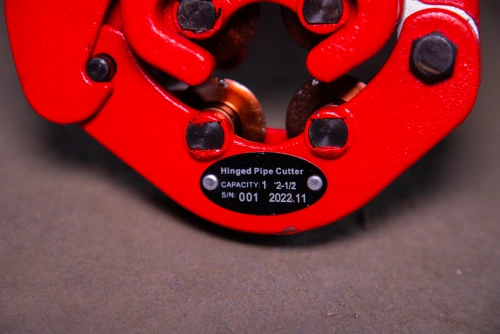 Труборез с хомутной защелкой TOR GH2S для стальных труб 1/2"- 2 1/2" по ценам производителя в Екатеринбурге с доставкой по всей России