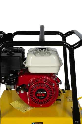 Виброплита 95 кг, 20кН (Honda) без бака TOR C-100 по ценам производителя в Екатеринбурге с доставкой по всей России