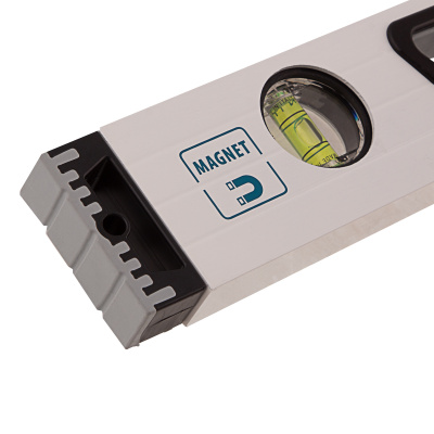 Уровень алюминиевый, 600 мм, усиленный, рукоятки, фрезерованный, 3 глазка, магнитный Gross по ценам производителя в Екатеринбурге с доставкой по всей России