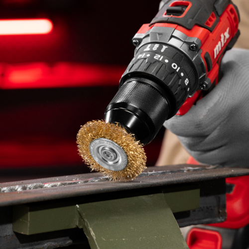 Щетка для дрели, 50 мм, плоская со шпилькой, латунированная витая проволока Matrix по ценам производителя в Екатеринбурге с доставкой по всей России