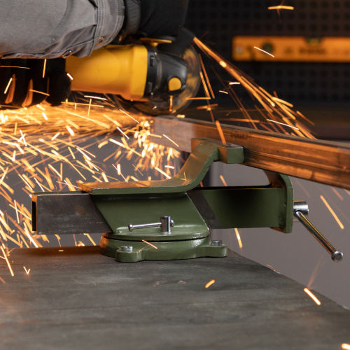 Тиски слесарные, 150 мм, стальные, поворотные Сибртех по ценам производителя в Екатеринбурге с доставкой по всей России