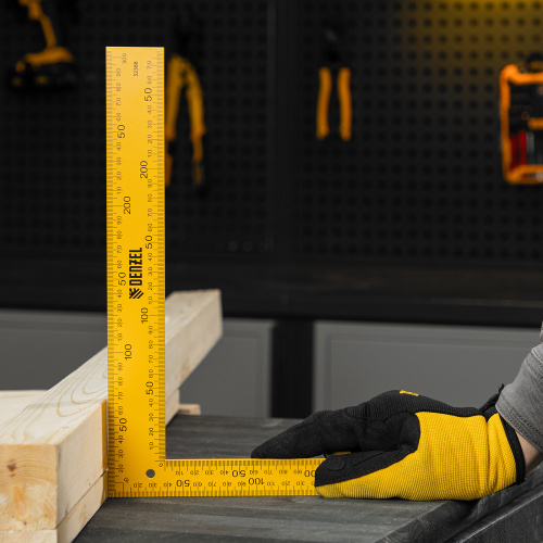 Угольник стальной, 200 х 300 мм Denzel по ценам производителя в Екатеринбурге с доставкой по всей России