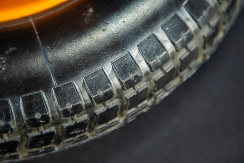 Колесо пневматическое резиновое 345 мм 3.25-8 по ценам производителя в Екатеринбурге с доставкой по всей России