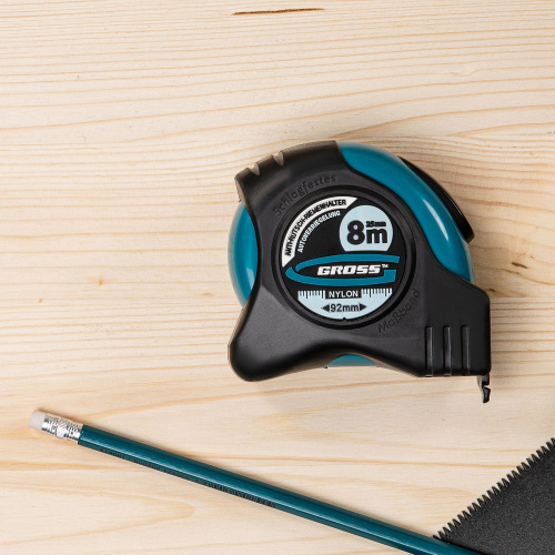 Рулетка "Schlagfest",8 м x 25 мм,магнитный обрезиненный зацеп,двусторонняя шкала,Нейлоновое покрытие,автоматическая фиксация Gross по ценам производителя в Екатеринбурге с доставкой по всей России