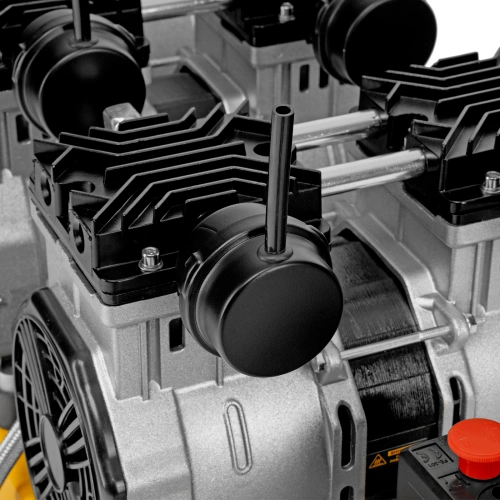 Компрессор безмасляный, малошумный DLS 3300/100, 3300 Вт,3x1100, 100 л, 570 л/мин ,блок управления Denzel по ценам производителя в Екатеринбурге с доставкой по всей России