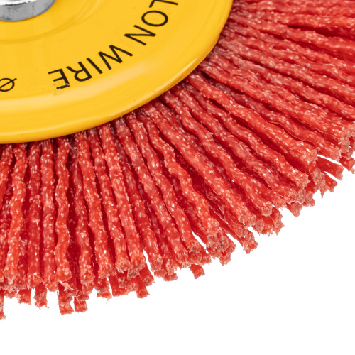 Щетка для дрели, 100 мм, Плоская, со шпилькой, нейлоновая щетина Denzel по ценам производителя в Екатеринбурге с доставкой по всей России