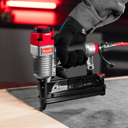 Нейлер-степлер пневматический 3 в 1, с регулировкой глубины забивания, гвозди 18GA, гвозди 16GA, скобы 18 GA Matrix по ценам производителя в Екатеринбурге с доставкой по всей России