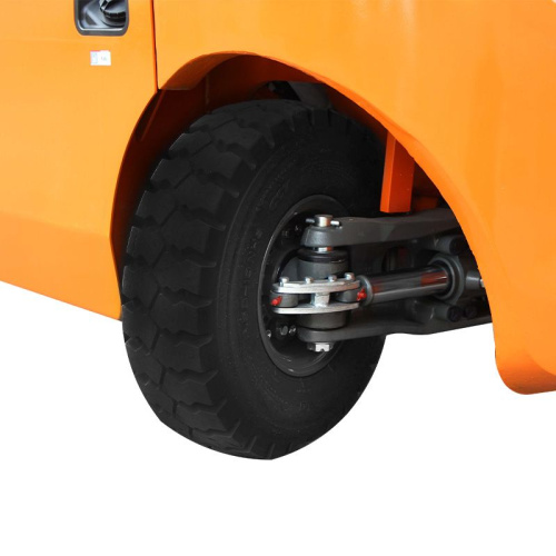 Дизельный погрузчик CPCD18-WS5K2 с японским двигателем, свободным подъемом и боковым смещением вил по ценам производителя в Екатеринбурге с доставкой по всей России