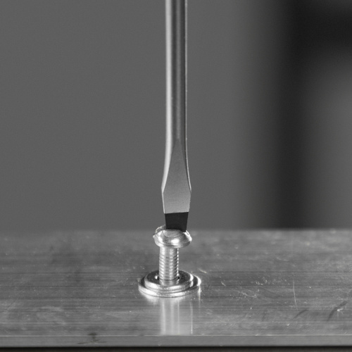 Отвертка, SL3х100 мм, S2, 3к рукоятка Denzel по ценам производителя в Екатеринбурге с доставкой по всей России