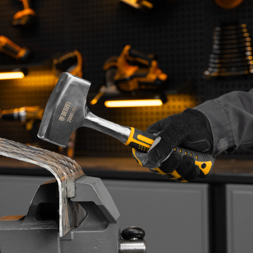 Кувалда 2 кг, цельнометаллическая, двухкомпонентная рукоятка Denzel по ценам производителя в Екатеринбурге с доставкой по всей России