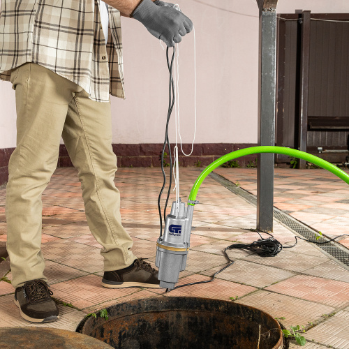 Вибрационный насос СВН300-10, верхний забор, 300 Вт, напор 75 м, 1200 л/ч, кабель 10 м Сибртех, 1200 л/ч по ценам производителя в Екатеринбурге с доставкой по всей России