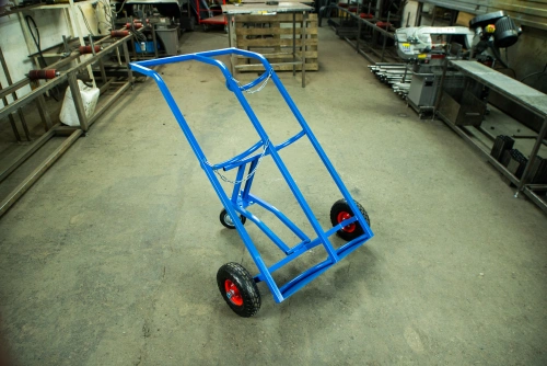 Тележка для баллонов пропан + кислород TOR ТГК-П, 2 баллона (250 пневмо+160поворотное) по ценам производителя в Екатеринбурге с доставкой по всей России