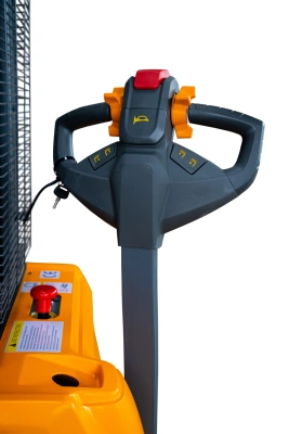 Штабелер самоходный 1,2 т 1,6 м XILIN CDD12R-EN 24/105 В/Ач с раздвижными вилами по ценам производителя в Екатеринбурге с доставкой по всей России