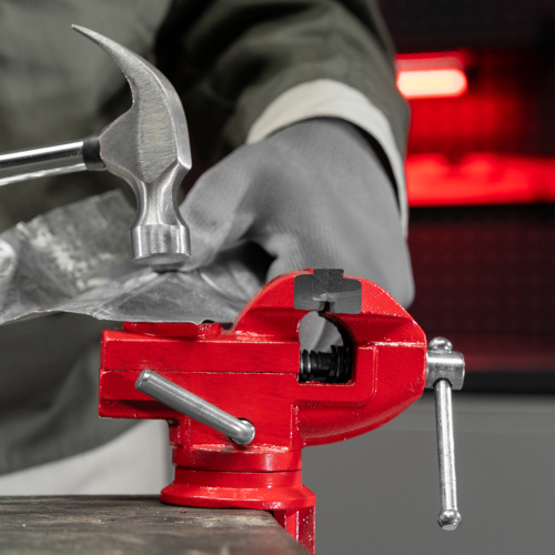 Тиски слесарные, 50 мм, настольные, поворотные, c наковальней MTX по ценам производителя в Екатеринбурге с доставкой по всей России