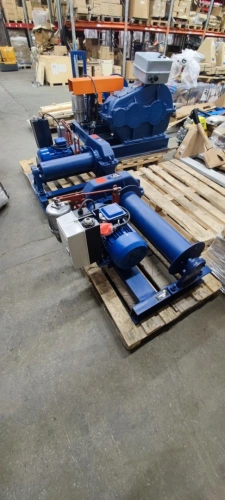 Лебедка монтажная У5120.60 г/п 630 кг Н-130 м (без каната) по ценам производителя в Екатеринбурге с доставкой по всей России