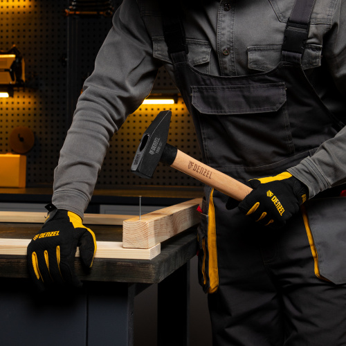 Молоток слесарный, 1000 г, кованый квадратный боек, буковая рукоятка Denzel по ценам производителя в Екатеринбурге с доставкой по всей России