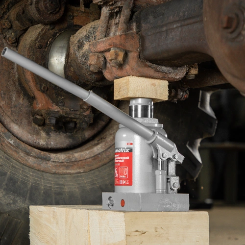 Домкрат гидравлический бутылочный, 25 т, высота подъема 230-360 мм Matrix купить в Москве с доставкой по всей России | ProtosMarket.ru