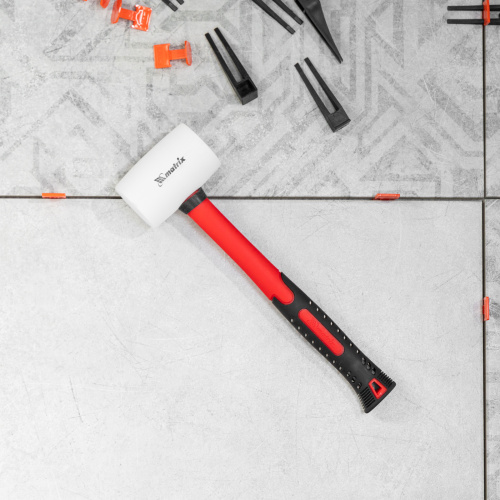 Киянка резиновая, 225 г, белая резина, фибергласовая рукоятка Matrix по ценам производителя в Екатеринбурге с доставкой по всей России