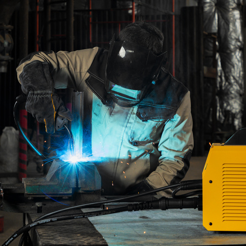 Аппарат инвертор. полуавтомат. cварки IMIG-200, 200 А, ПВ 60%, катушка 5 кг Denzel по ценам производителя в Екатеринбурге с доставкой по всей России