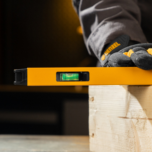 Уровень алюминиевый, магнит., фрезерованный, 3 глазка (1 зеркал.) 0,5 мм/м, 400 мм Denzel по ценам производителя в Екатеринбурге с доставкой по всей России