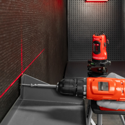 Лазерный уровень самовыравнивающийся, 150 мм, штатив 1150 мм, набор в пластиковом кейсе Matrix по ценам производителя в Екатеринбурге с доставкой по всей России