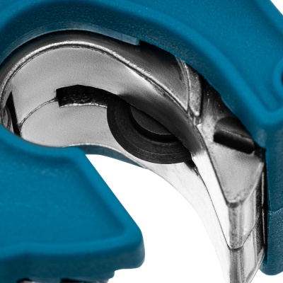 Труборез ладонный "Piranha", 16 мм, 1/2, автоматическая регулировка зажима трубы, трещотка с храповым механизмом, отверстие 1/4 Gross по ценам производителя в Екатеринбурге с доставкой по всей России