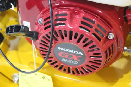 Виброплита 95 кг, 20кН (Honda) бак, коврик, колесный комплект TOR T-90 по ценам производителя в Екатеринбурге с доставкой по всей России