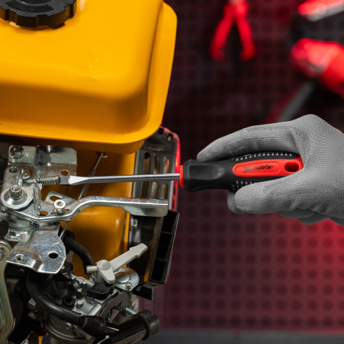 Набор отверток Fusion на подвесной полке 18 шт, CrV Matrix по ценам производителя в Екатеринбурге с доставкой по всей России