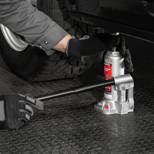 Домкрат гидравлический бутылочный, 4 т, высота подъема 194-372 мм, в пластиковый кейсе Matrix по ценам производителя в Екатеринбурге с доставкой по всей России