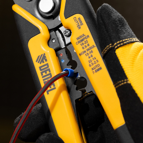 Щипцы для зачистки электропроводов 0,2-6 мм², функция обрезания проводов Denzel по ценам производителя в Екатеринбурге с доставкой по всей России