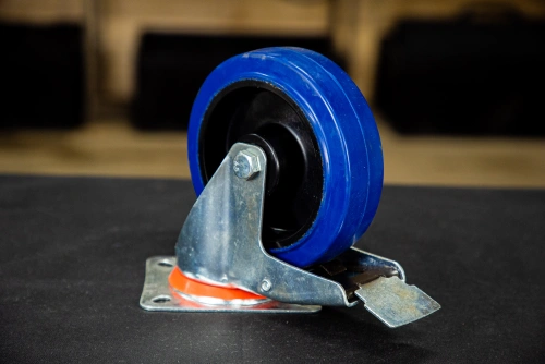 Колесо поворотное резина SRCLb 63 160 мм с тормозом (N) по ценам производителя в Екатеринбурге с доставкой по всей России